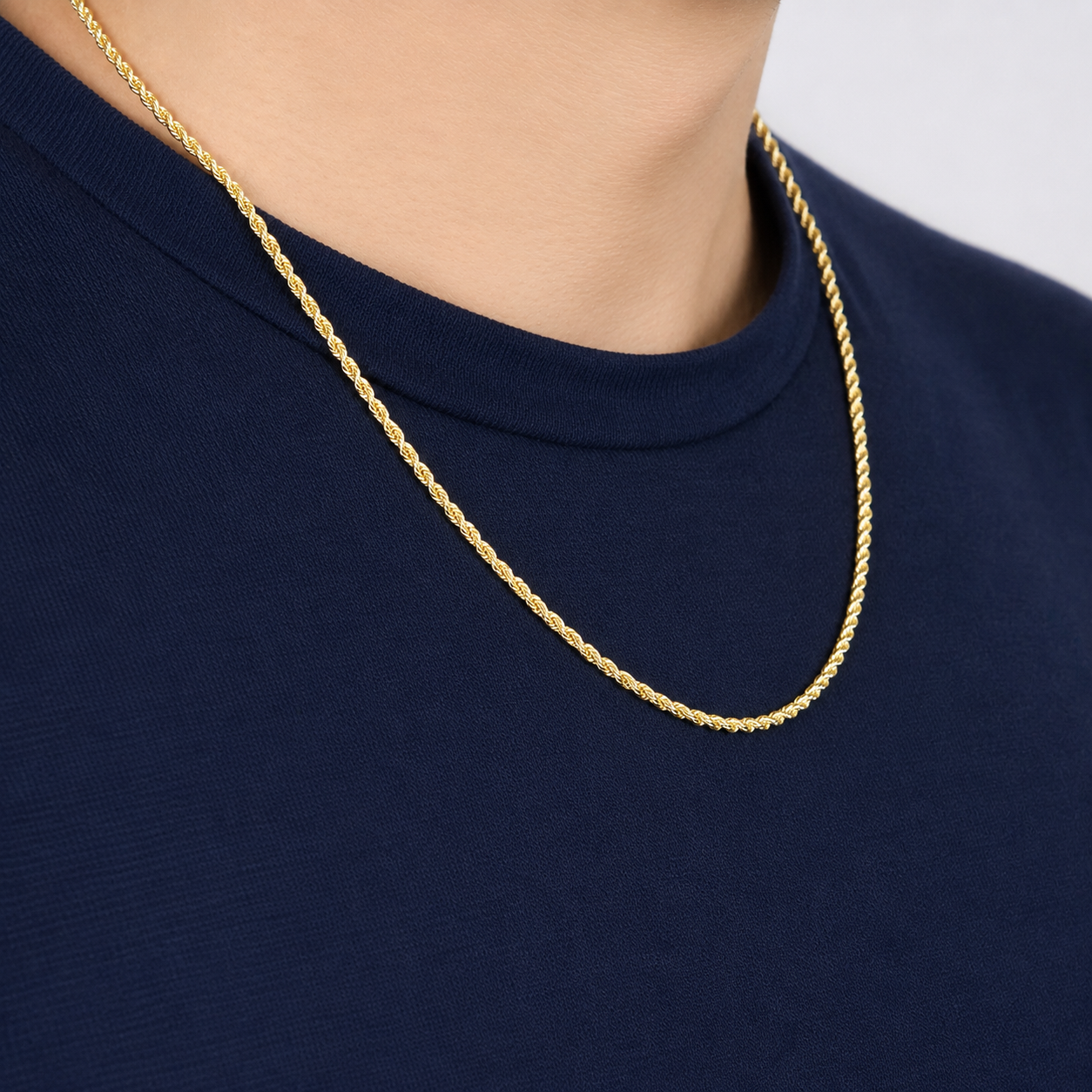 Cadena torzal oro 10k puesta en cuello - CRIXUS Joyería México