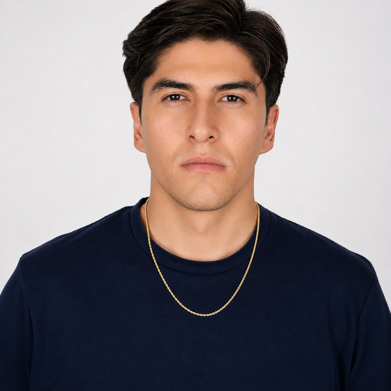Cadena torzal oro 10k puesta en cuello - CRIXUS Joyería México