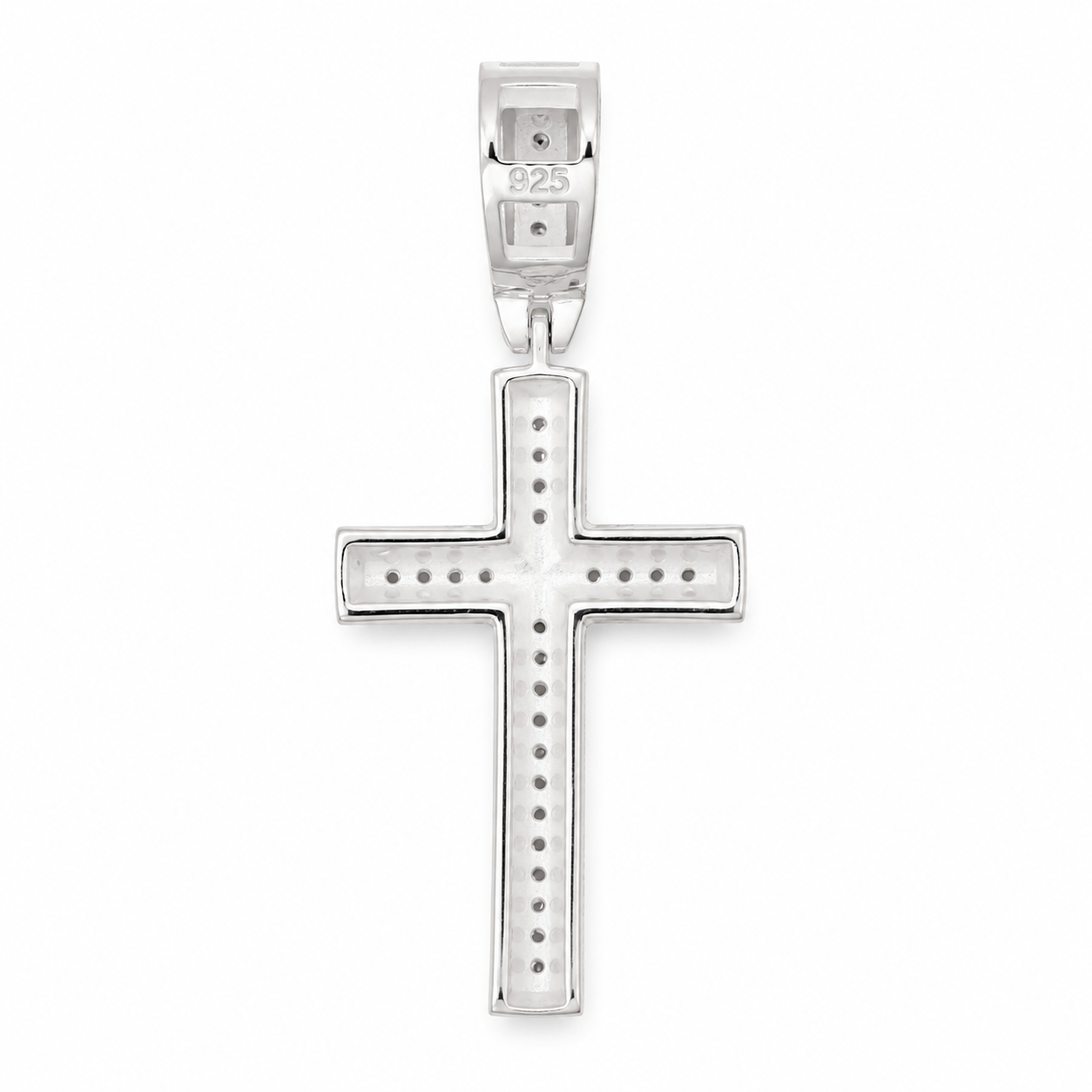 Reverso de dije cruz tubular plata 925, sello 925 visible en argolla